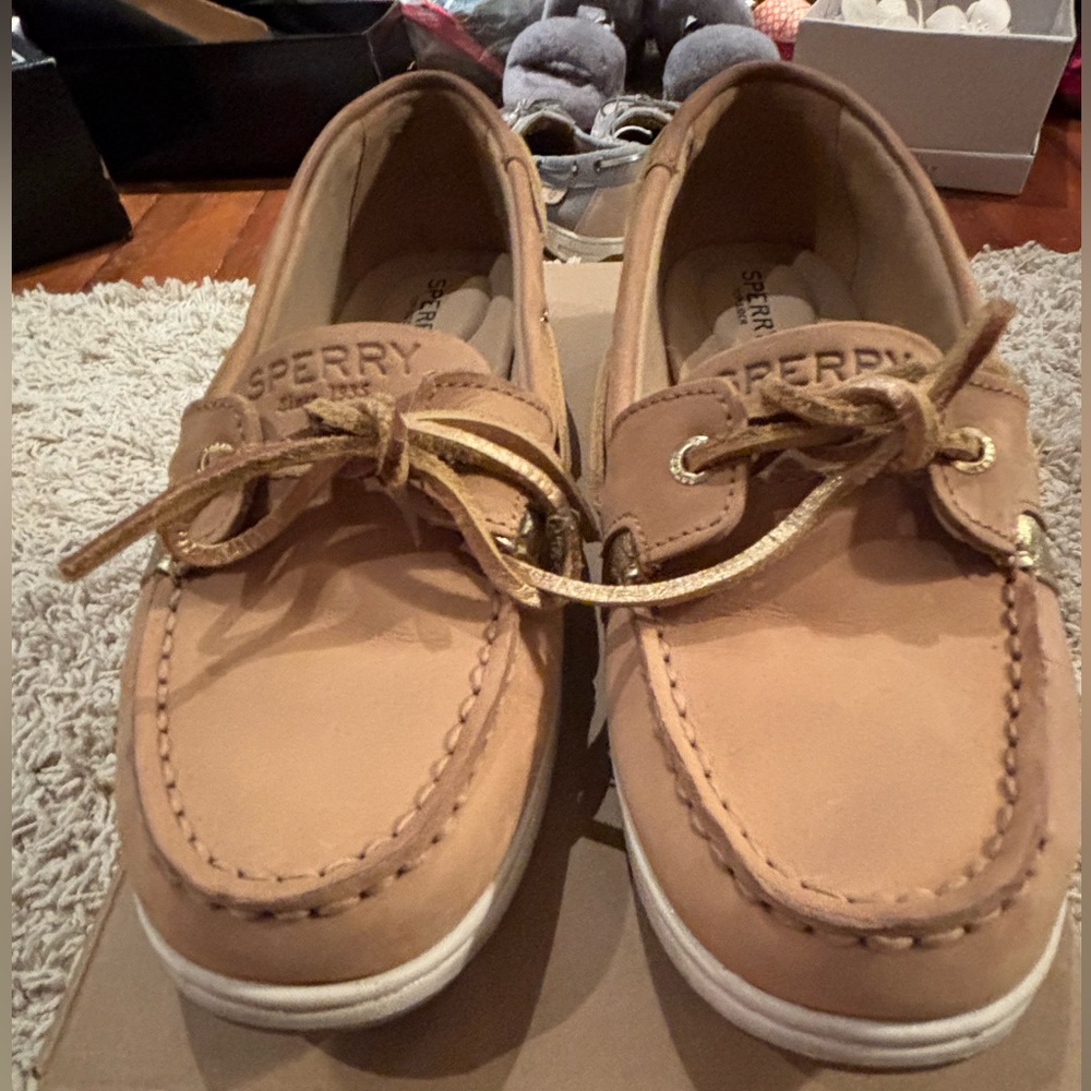 Size 10 Gold Starfish Sperry’s